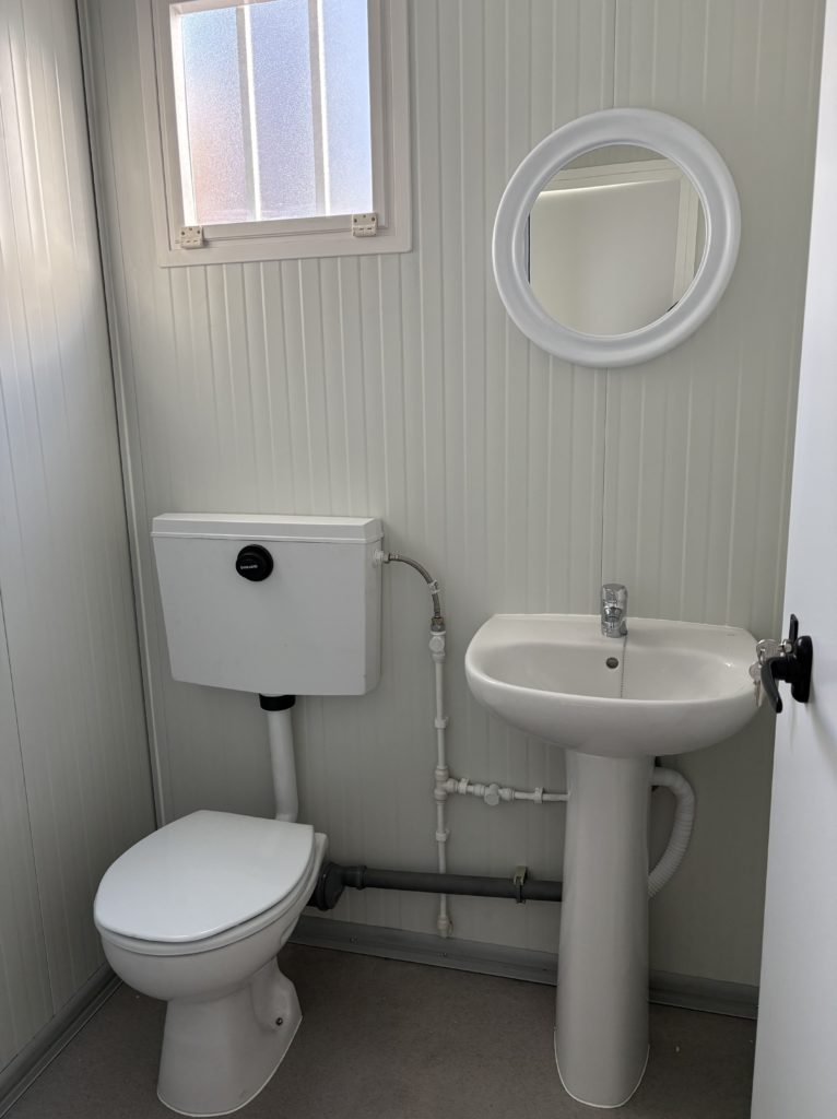 baño interior caseta