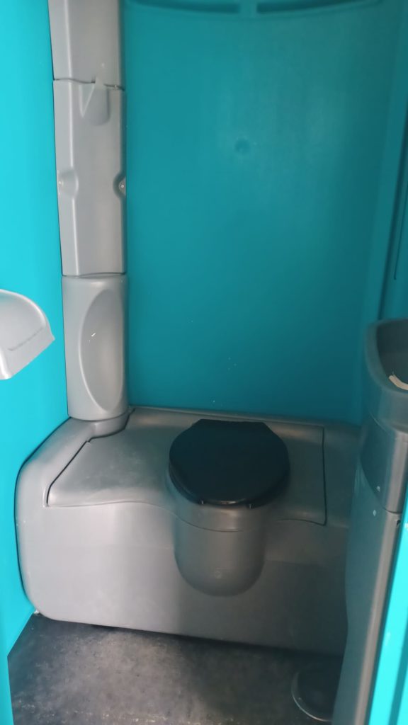 wc quimico interior tobelem